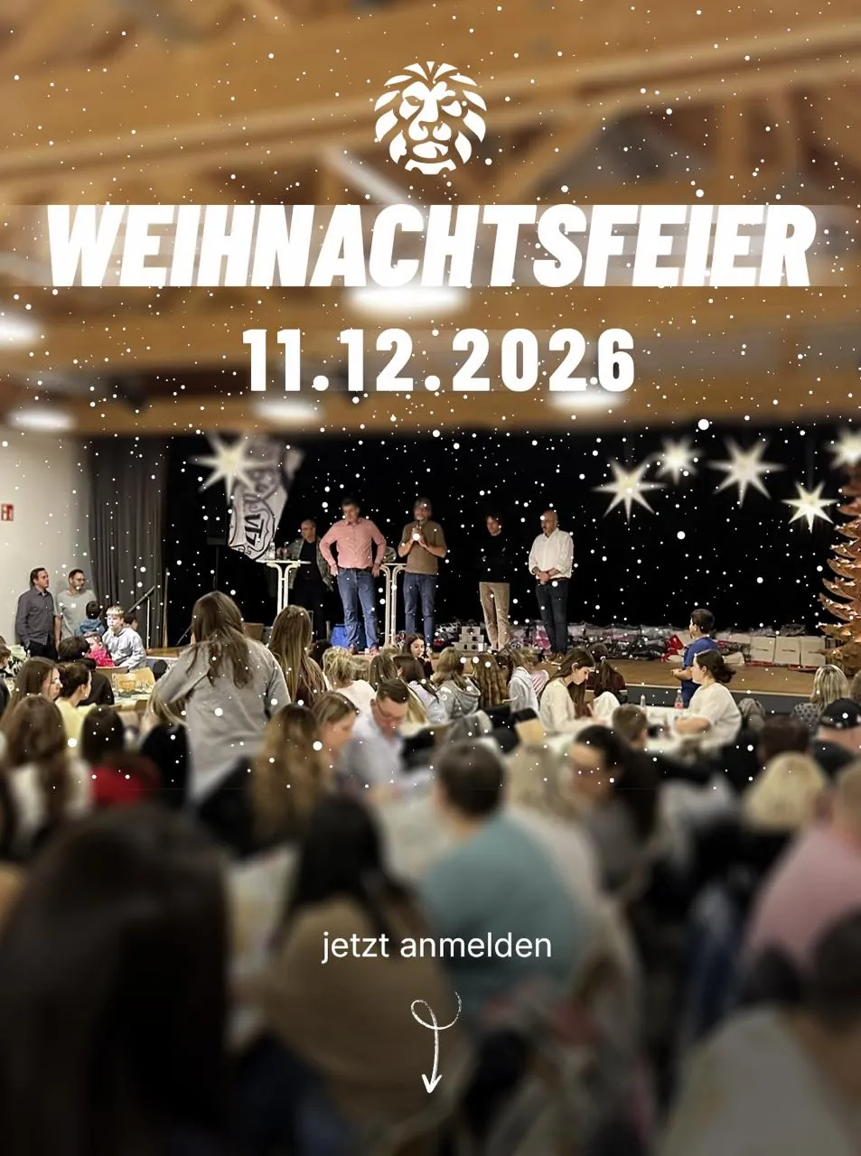 Plakat: Weihnachtsfeier der SG Zweibrücken am 11.12.2026, im Hintergrund die voll besetzte Feier im Bürgerhaus